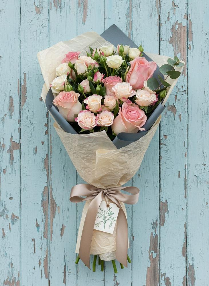 Букет цветов из: Розы в Кировский Курской области