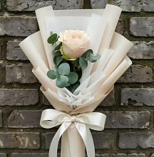 Букет цветов из:  Розы в Кировский Курской области