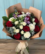 Букет цветов из:  Розы и Альстромерии в Кировский Курской области