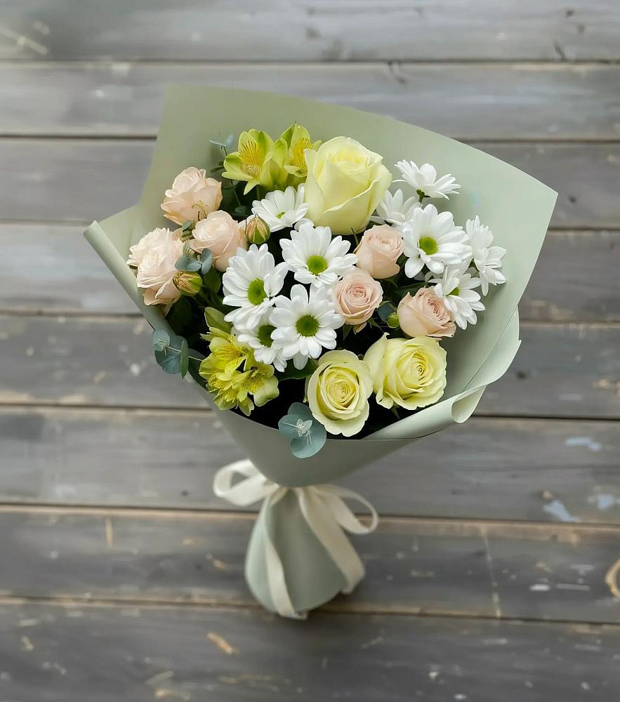 Букет цветов из: Альстромерии, Розы и Хризантемы в Кировский Курской области