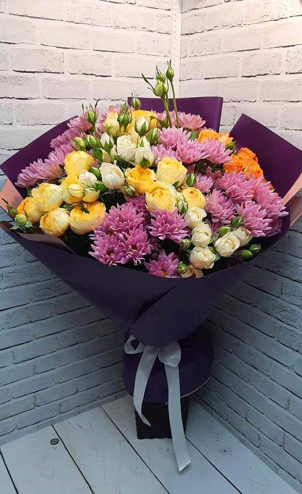 Букет цветов из: Хризантемы и Розы в Кировский Курской области