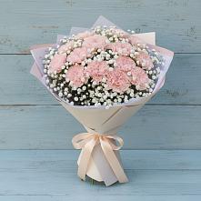 Букет цветов из:  Гвоздики в Кировский Курской области