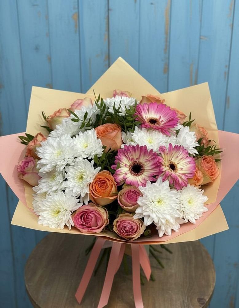 Букет цветов из: Розы, Герберы и Хризантемы в Кировский Курской области