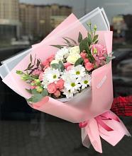 Букет цветов из:  Розы, Лизиантусы и Хризантемы в Кировский Курской области