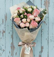 Букет цветов из:  Розы #REPLACE_PRED# Кировский Курской области