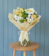 Букет цветов из:  Хризантемы и Розы в Кировский Курской области