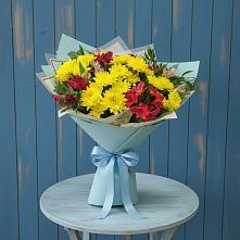 Букет цветов из:  Альстромерии и Хризантемы в Кировский Курской области