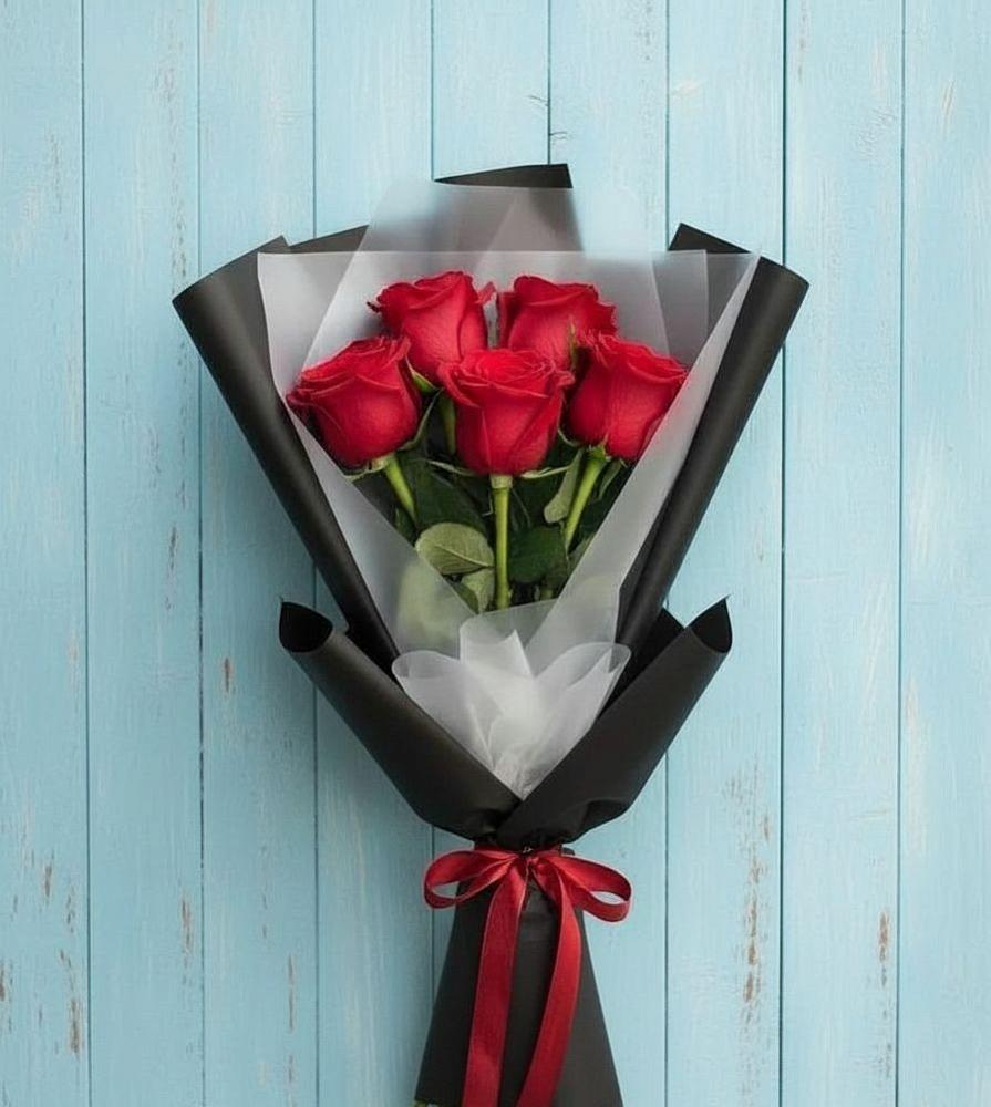 Букет цветов из: Розы в Кировский Курской области