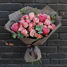 Букет цветов из:  Розы в Кировский Курской области